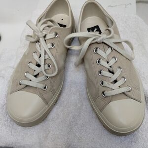 Veja Wata II Low Suede Almond Pierre